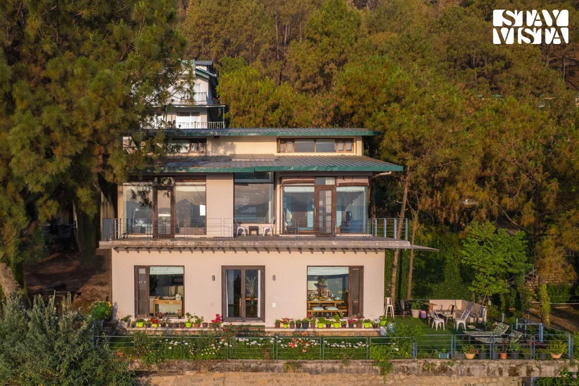 Stayvista At Hillcrest Villa With Valley View, Bonfire And Heater Kasauli Exterior foto