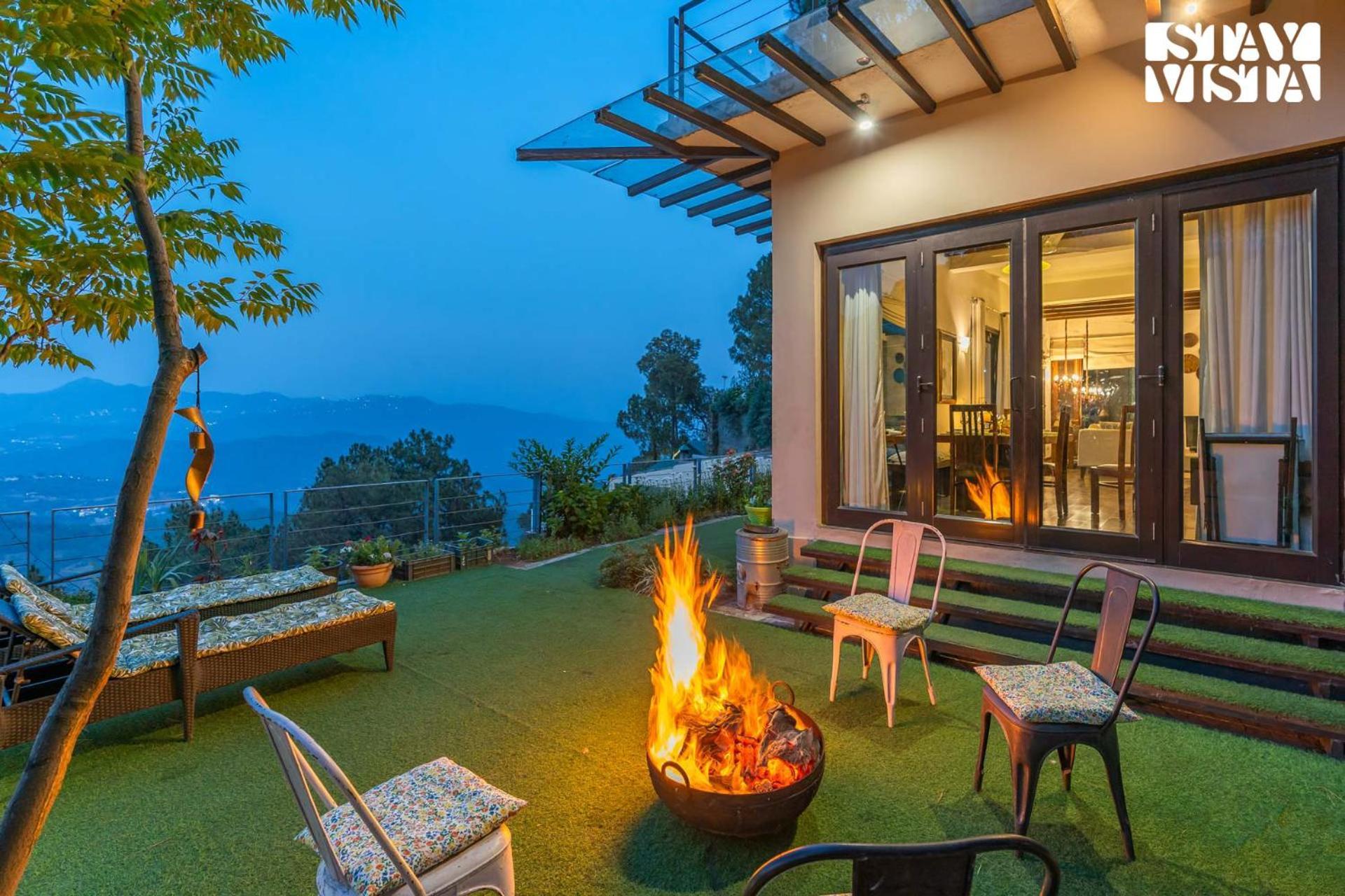 Stayvista At Hillcrest Villa With Valley View, Bonfire And Heater Kasauli Exterior foto